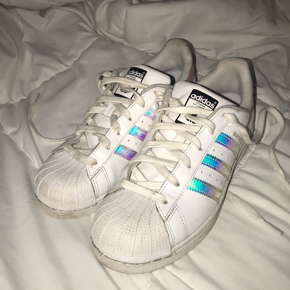 ADIDAS SUPERSTARS HOLOGRAPHIC